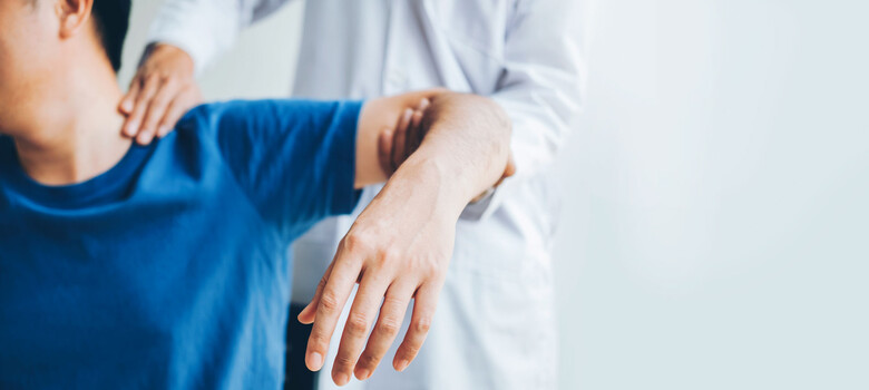 Have Pain but Don’t Want Surgery? See a Physiatrist Instead