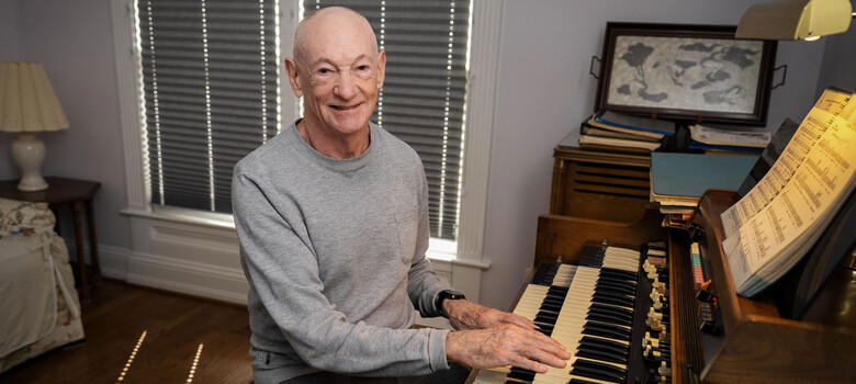 Robotic Shoulder Replacement Relieves Man’s Pain and Returns Him to Activities