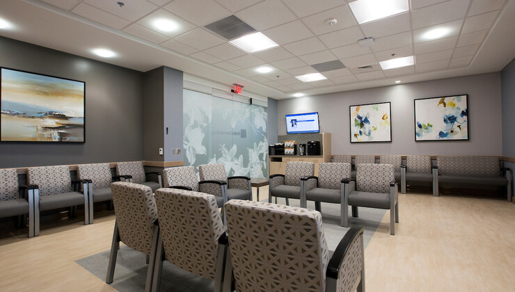 Sala de espera de Duke dermatología South Durham