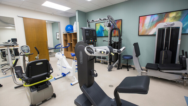 Gimnasio/entrenamiento/rehabilitación para paciente de Duke Orthopaedics of Heritage
