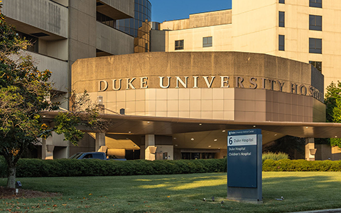 Duke University Hospital Entrada